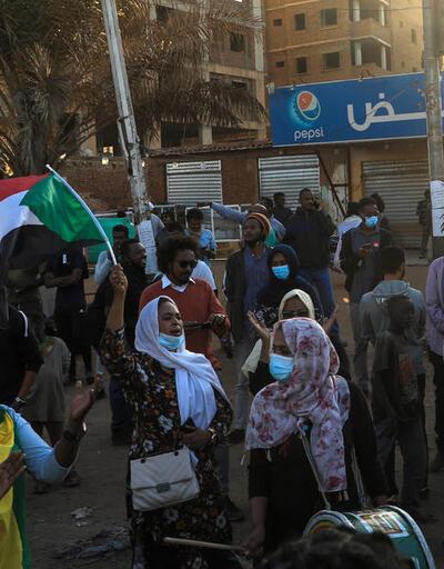 Sudan'daki protestolarda can kaybı 74'e yükseldi