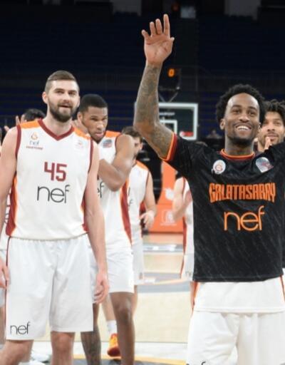 Galatasaray'da 8 pozitif vaka açıklandı