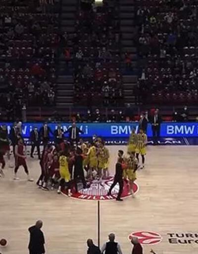 Son dakika... Olimpia Milano - Fenerbahçe Beko maçında şok kavga!