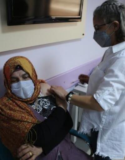 Vaka sayılarının arttığı Tunceli'de yerli aşı Turkovac uygulanmaya başlandı