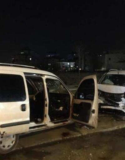Çerkezköy'de iki araç kafa kafaya çarpıştı: 4 yaralı