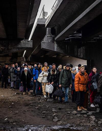 Ukraynalı sivillerin kaçışı sürüyor