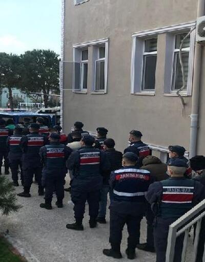 Edremit'te uyuşturucu tacirlerine operasyon; 9 gözaltı