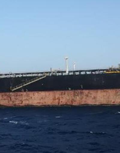 Çanakkale Boğazı'nda petrol yüklü gemi makina arızası yaptı