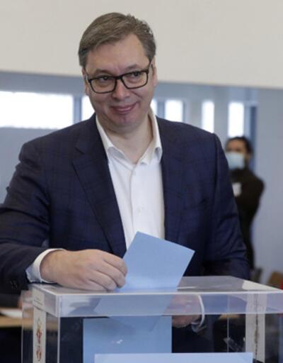 Sırbistan Cumhurbaşkanı Vucic seçimi yeniden kazandı