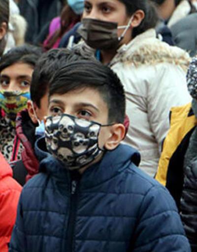 Okullarda maske zorunluluğu kalktı mı? Bakan Özer noktayı koydu