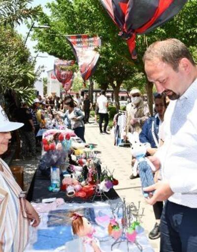 Çiğli'de 'Üretici Kadın Pazarı' açıldı