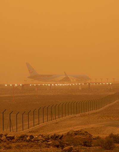 Irak'ta kum fırtınası nedeniyle Bağdat’ta uçuşlar askıya alındı