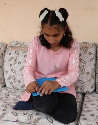 Servis verilmediği için eğitimine devam edemeyen Zeynep, okula gitmek istiyor