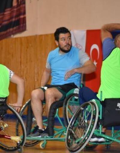 Isparta'ya tekerlekli sandalye basketbol takımı