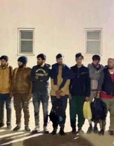 15 kişilik minibüsten 42 kaçak göçmen çıktı