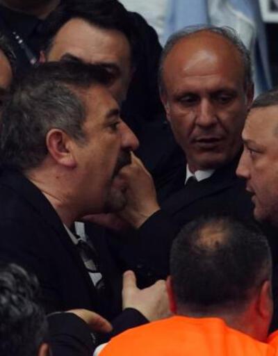 Son dakika... Beşiktaş kongresinde kavga! Polis müdahale etti