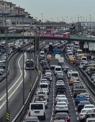 İstanbul Valiliği'nden trafik yoğunluğu uyarısı