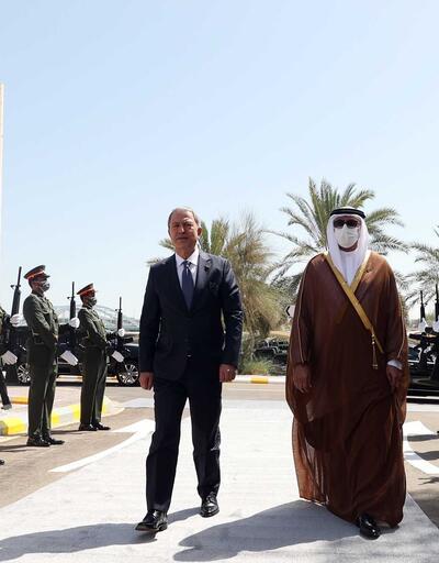 Bakan Akar, BAE Savunma Bakanı Al Bowardi ile görüştü
