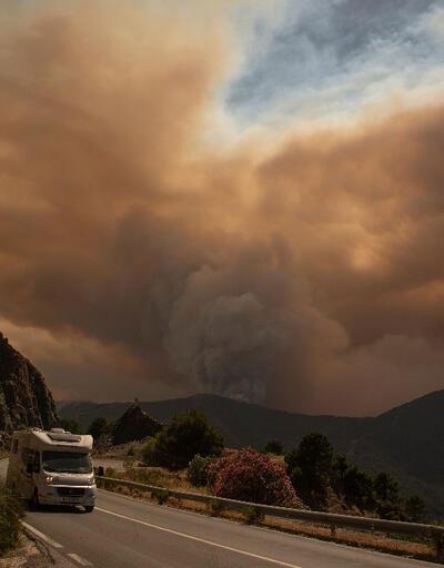 İspanya’da orman yangını: 2 bin hektarlık alan kül oldu