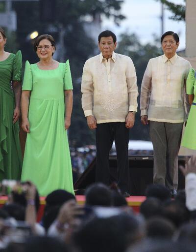 Filipinler lideri Duterte'nin kızı, ülkenin yeni başkan yardımcısı oldu