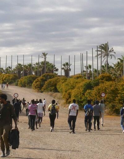 İspanya'ya Fas sınırından göçmen akını