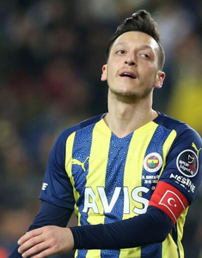 Fenerbahçe'de Mesut Özil çıkmazı! Geri dönecek mi?
