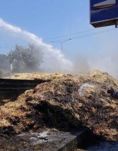 Yangın çıkan TIR'da yüklü 20 ton saman kullanılamaz hale geldi