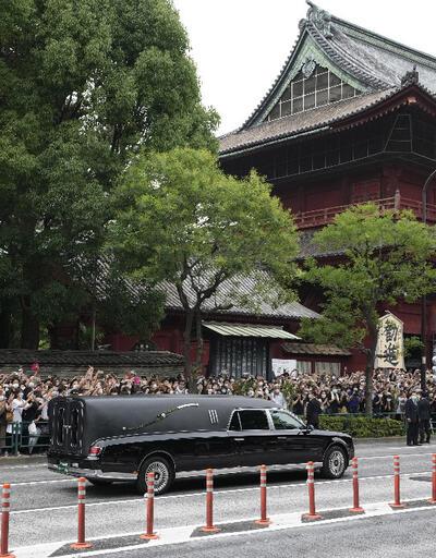 Shinzo Abe son yolculuğuna uğurlandı