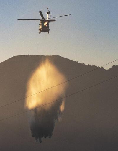 ABD’de yangın söndürme helikopteri düştü