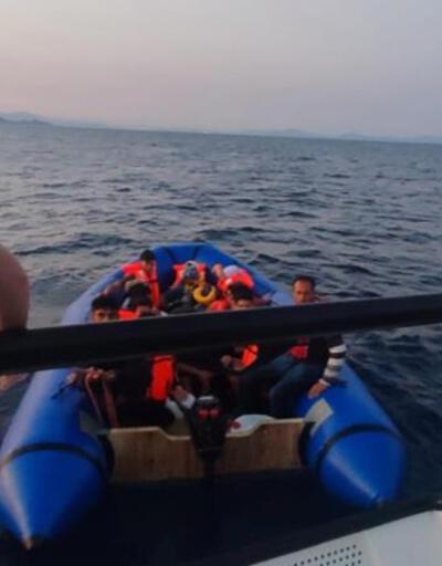 İzmir açıklarında 42 düzensiz göçmen kurtarıldı, 22 göçmen yakalandı