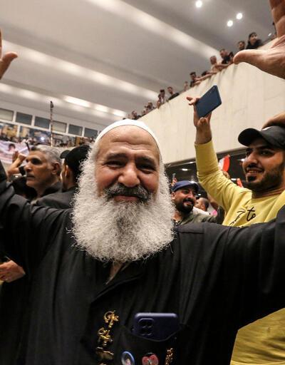Irak'ta Sadr yanlıları yine parlamentoyu bastı