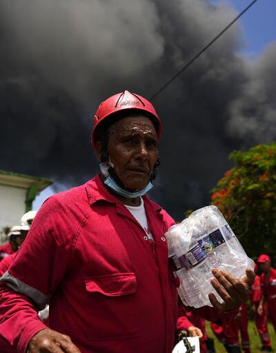 Petrol tesisine yıldırım düştü! Küba'da korkunç patlama: 1 ölü, 121 yaralı
