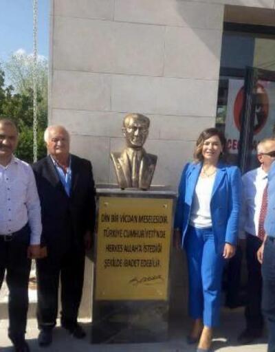 Şarköy Cemevi'nde Atatürk büstü açıldı