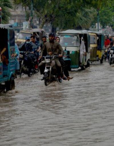 Pakistan'daki sel felaketinde can kaybı bin 500'e yükseldi