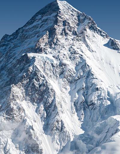 Himalayalar'da çığ felaketi: 4 dağcı öldü, onlarca kişi kayboldu