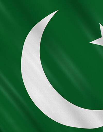 Pakistan'da yolcu otobüsü alev aldı: 10 ölü, 20 yaralı