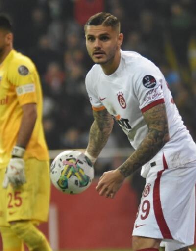 Galatasaray Kayseri'de 2 golle yenildi