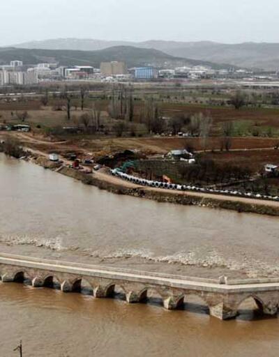 Türkiye’nin en uzun nehri Kızılırmak'ta korkutan görüntü!