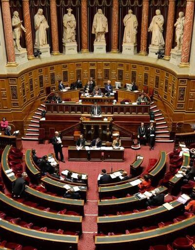 F﻿ransa'da parlamento oturumu, aşırı sağcı milletvekilinin 'ırkçı' sözleriyle yarıda kaldı