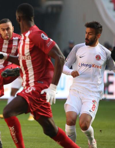 Demir Grup Sivasspor - HangiKredi Ümraniyespor: 2-2