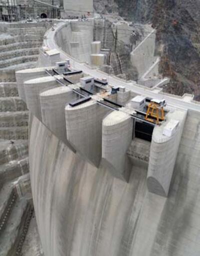 Dünyanın en büyük 5'inci barajı Yusufeli bugün açılıyor