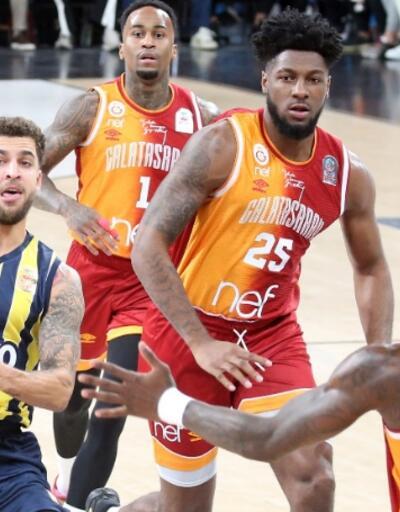 Fenerbahçe 6 sayı farkla derbiyi kazandı