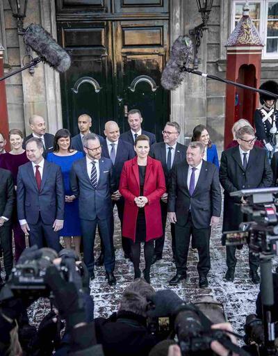 Danimarka'da 44 yıl sonra orta yol koalisyon hükümeti kuruldu