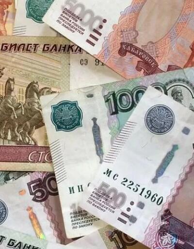 Rusya  Merkez Bankası: Ruble'deki düşüş petrol fiyatından kaynaklandı