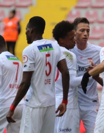 Sivasspor 3 golle çeyrek finalde