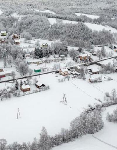 Polonya'da kar yağışı nedeniyle on binlerce hane elektriksiz kaldı