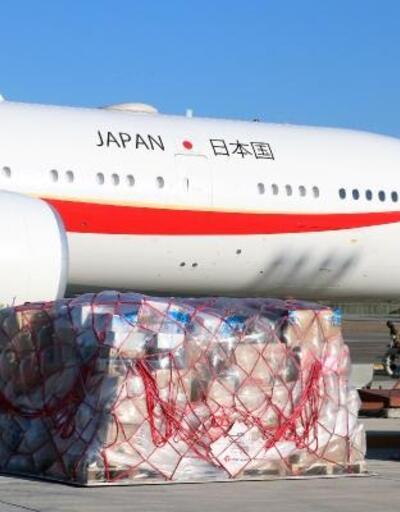 Depremzedeler için 15 ton tıbbi ekipman taşıyan Japon uçağı Adana’ya iniş yaptı