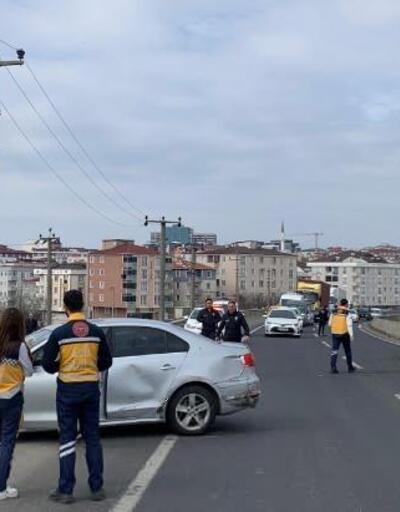 Çerkezköy'de ambulansla otomobil çarpıştı: 2 yaralı