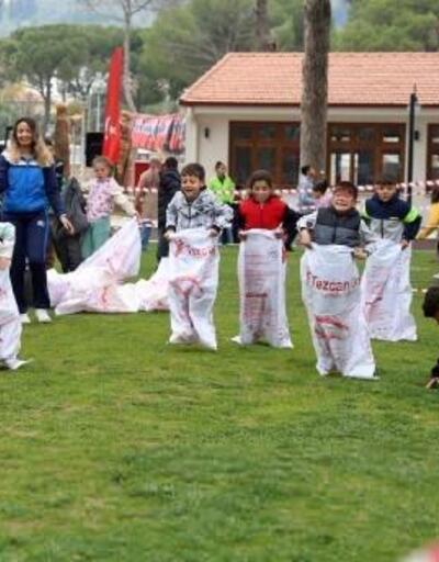 Depremzede çocuklar için Tekstil Park'ta etkinlik