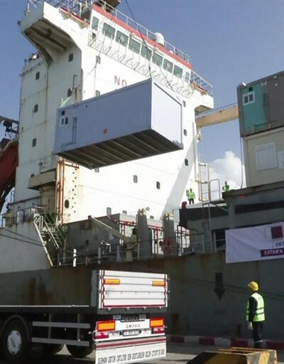 Katar'dan depremzedeler için konteyner