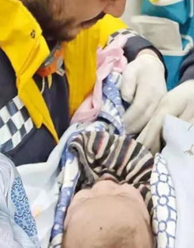 Burcu Kara, 'Depremzede bebeklere sütanne olun' çağrısı yaptı