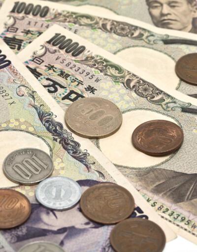 BOJ aşırı gevşek para politikasına devam edecek