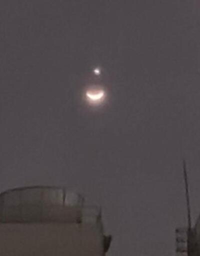 Görüntü Tayvan'dan! Ay ile Venüs'ün buluşması Türk bayrağını andırdı