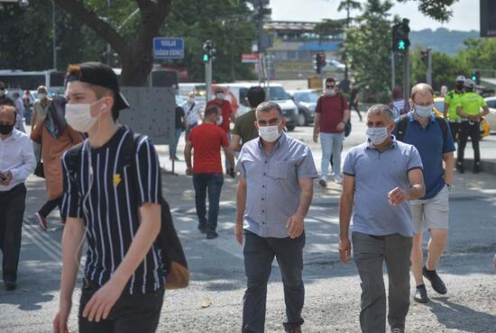 Son dakika haberleri: Beşiktaş ve Esenyurt'ta maske denetimi... Takmayanlara ceza yazıldı